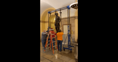 statue of Robert E. Lee