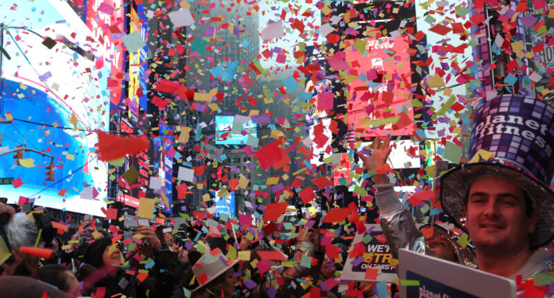 These 5 charts define the wild year in global financial markets in 2025