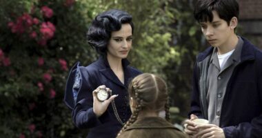 Tim Burton’s 'X-Men' Replacement Is Streaming on Disney+ This January