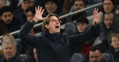 Thomas Frank has been subject to increasing disapproval from fans but must harness the fighting spirit in his team that supporters responded to