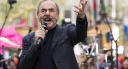 ‘Song Sung Blue’ A Love Song to Blue Collar Entertainers – HotAir