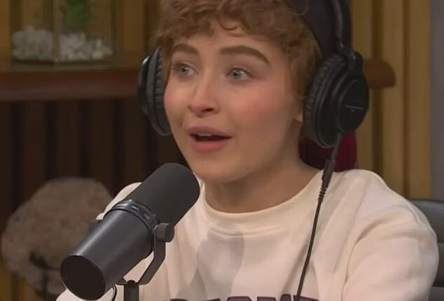 A world-famous pop star was completely unrecognizable as she made a surprise cameo as a 12-year-old boy on Saturday Night Live this weekend