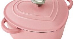 Aldi's first-ever heart-shaped Dutch oven