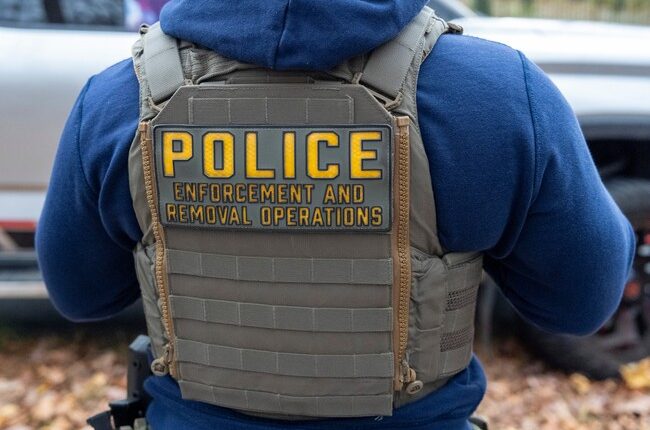 Anti-ICE Mob Storms Hotels in Minneapolis Looking for ICE, Even Chases and Attacks Police – RedState