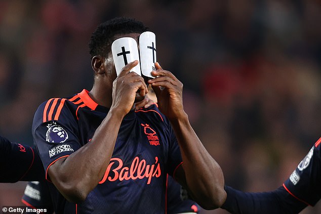 Taiwo Awoniyi reminded Sean Dyche of what he is about with a fine second goal for Nottingham Forest against Brentford