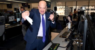 CNBC’s stock is in turmoil: Versant shares pummeled for the third day in a row after spinoff