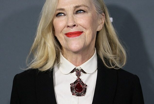 Catherine O'Hara gave a characteristically cheeky answer when asked how she wanted to die, in a resurfaced interview given 13 years ago; pictured in 2019
