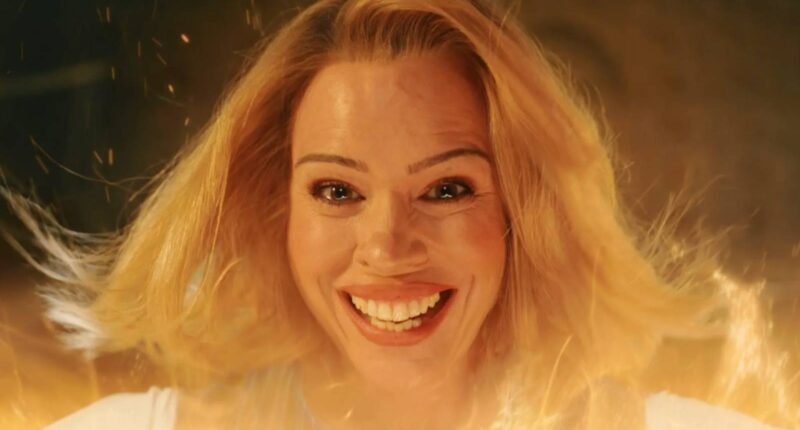 Controversial Doctor Who Showrunner Reacts To Surprise Billie Piper Regeneration Twist