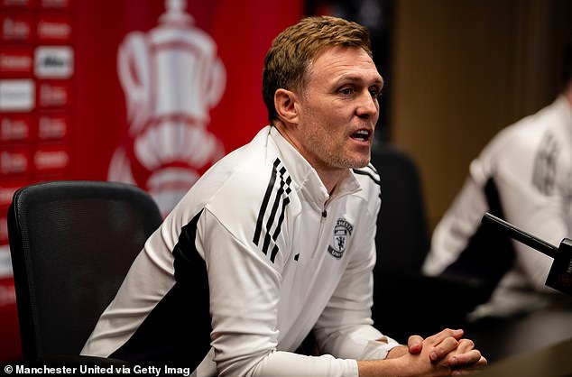 Darren Fletcher said he has not spoken to Sir Jim Ratcliffe over the Man United vacancy