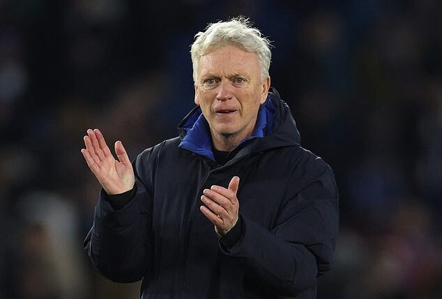 David Moyes hit out at officials after he was booked for celebrating Everton's 97th-minute goal