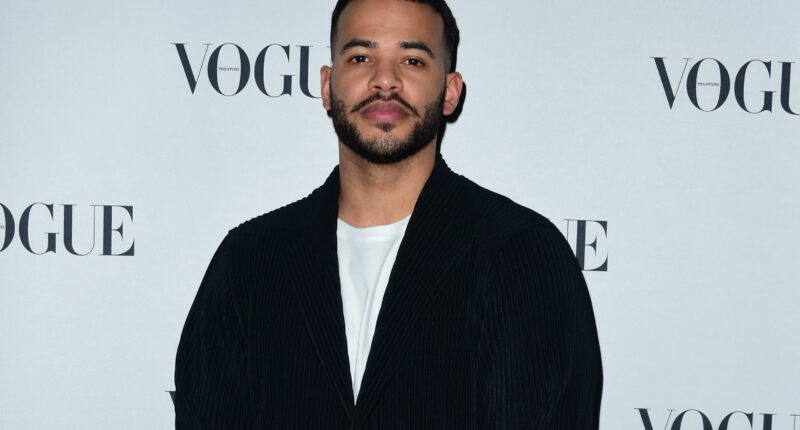 Desmond Scott Returns To Social Media & Seemingly Settles Into NEW Home Following Viral Kissing Clip With Marissa Springer