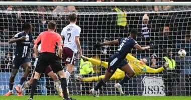 Substitute Craig Gordon pulls off his stunning stoppage-time save to earn Hearts a vital win