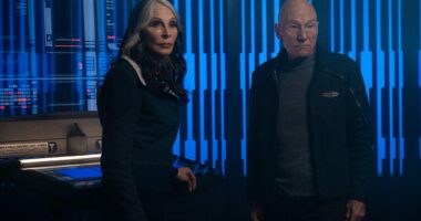 Gates McFadden Says Star Trek Limited Crusher’s Command to Make Room for Voyager