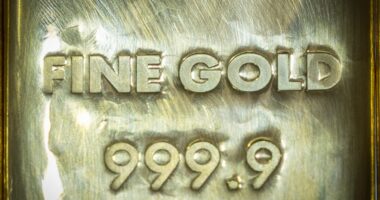 Gold’s searing run halted as expectations of Warsh to Fed hits dollar debasement trade
