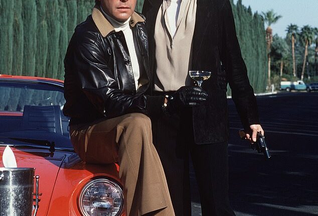 Robert Wagner - who was the star of Hart To Hart, which costarred Stefanie Powers - posted a new photo to Instagram