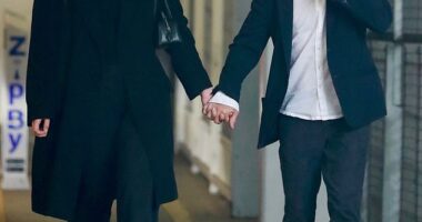 Sean Penn and his girlfriend, Valeria Nicov, were seen holding hands in a rare public display of affection, just days after he sparked controversy for smoking during the Golden Globe Awards