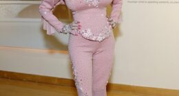 Happy Capricorn Birthday to Dolly Parton, 80 tomorrow