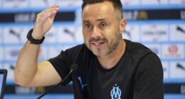 Roberto de Zerbi admitted he does not know if he is the 'ideal coach' for Marseille on Friday
