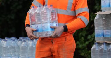 Major incident declared after 30,000 homes experiencing water shortages across South East