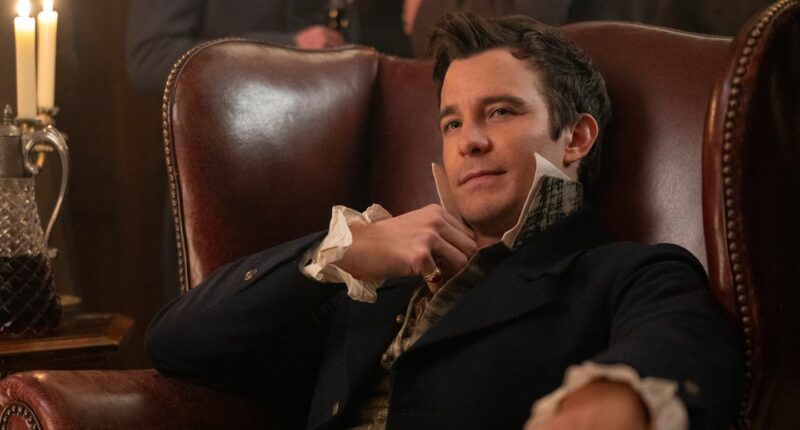 Bridgerton. Luke Thompson as Benedict Bridgerton in episode 402 of Bridgerton