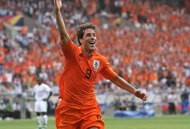 Ruud van Nistelrooy has been appointed as the Dutch national team's new assistant coach