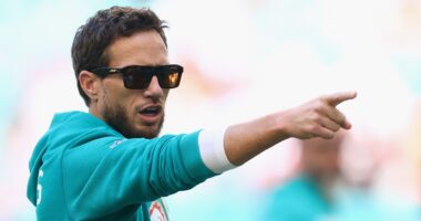 Mike McDaniel Fired by Dolphins After 7-10 Season, 49ers Reunion Chatter Starts