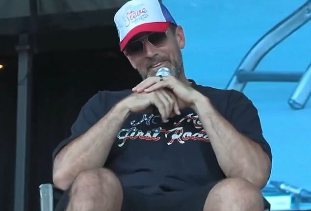 A fan question offered up to Aaron Rodgers at a concert turned out to be eerily accurate