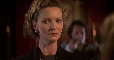 One of the Most Ridiculous Sci-Fi Blockbusters of the 1990s Is Leaving Netflix