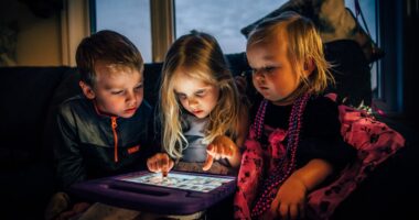 Parents Must Opt Out Of Turning Their Kids Into Digital Age Zombies