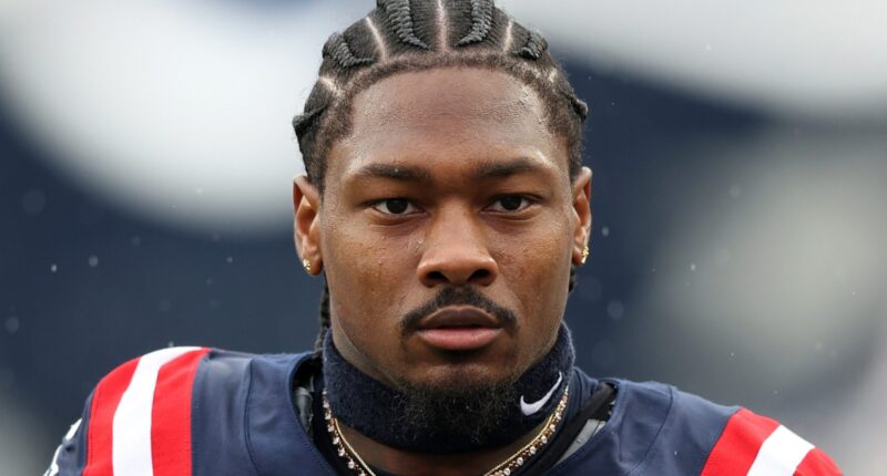 Patriots WR Stefon Diggs Offers 1-Word Answer About Texans