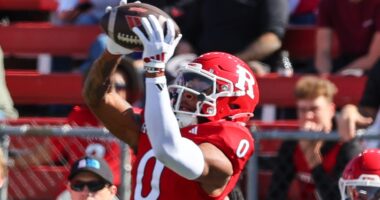 Patriots Workout Ex-Jets WR Amid Injuries to Drake Maye's WRs