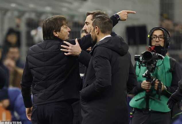 Antonio Conte yelled in the fourth official's face after being sent off as Napoli faced Inter Milan