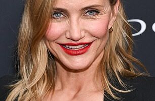 A resurfaced video of Cameron Diaz (seen recently) apparently being forcibly kissed by Chris Isaak on stage at an awards show has sparked fierce backlash for the musician