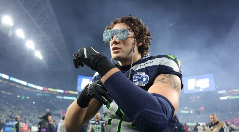 Seattle Opens Up as Favorite