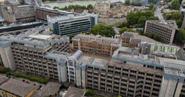 Security risk from China ‘super-embassy’ cannot be eliminated, M15 warns after Starmer approves plans