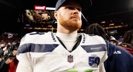 Sam Darnold is battling an oblique injury ahead of the Seahawks-49ers clash on Saturday