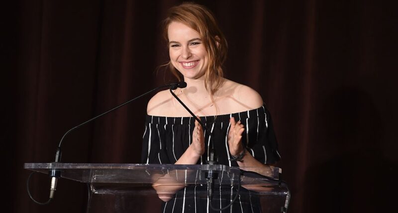 Celebrity Net Worth logo