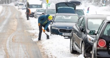 Storm Goretti live: 30cm of snow and 90mph winds set to hit UK as ‘do not travel’ warnings issued