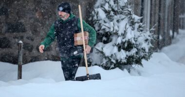 Storm Goretti to dump heavy snow across England as country braces for travel chaos and power cuts: Live updates