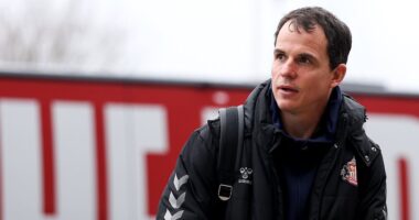 Sunderland vs Manchester City - Premier League LIVE: Latest score, team news and updates as Pep Guardiola's side aim to close the gap on Arsenal at the top - plus updates from Brentford vs Tottenham