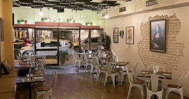 Sydney's Italian restaurant Ezzelinos has announced its shock closure after 40 years