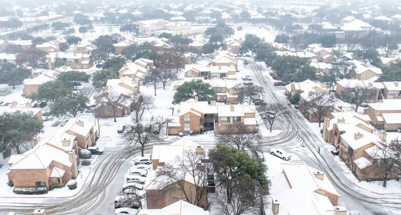 The 12 cities that will see 'catastrophic' damage by crippling US winter storm: Live updates