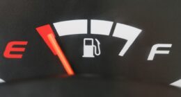 The S&P 500 is losing the momentum that had been fueling stock investors