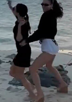 A body language expert has thrown doubt on Brooklyn Beckham's claims about mom Victoria Beckham after analyzing a series of videos amid their bitter family feud