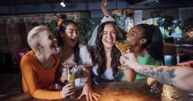 The maid of honor won’t put expenses on her credit card for the bachelorette party. As a bridesmaid, should I be offering?