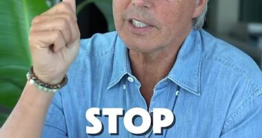 World-renowned longevity expert Dan Buettner (pictured) has delivered a blunt message to his millions of followers to stop snacking between meals