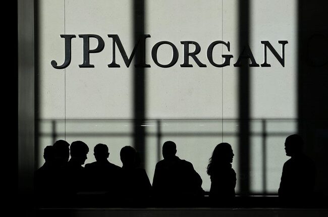 Trump Sues Jamie Dimon, JPMorgan for Billions in Debanking Debacle – RedState