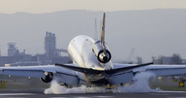 UPS will cut a lot more jobs as its Amazon business shrinks, and investors like it