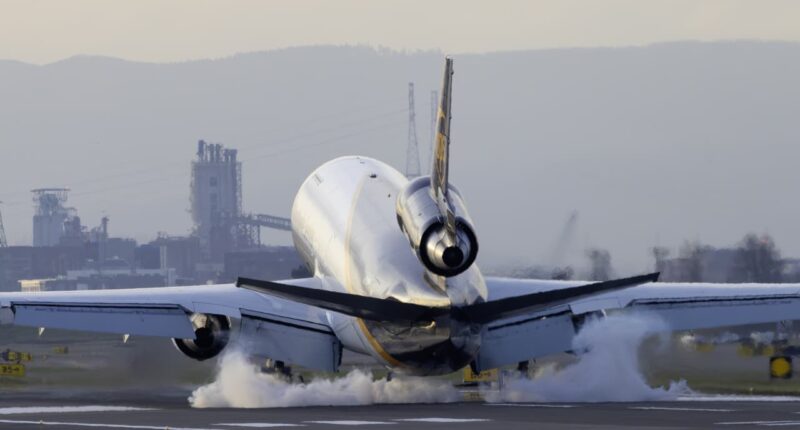 UPS will cut a lot more jobs as its Amazon business shrinks, and investors like it