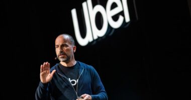 Uber’s CEO has this advice for investors trying to find the real AI winners